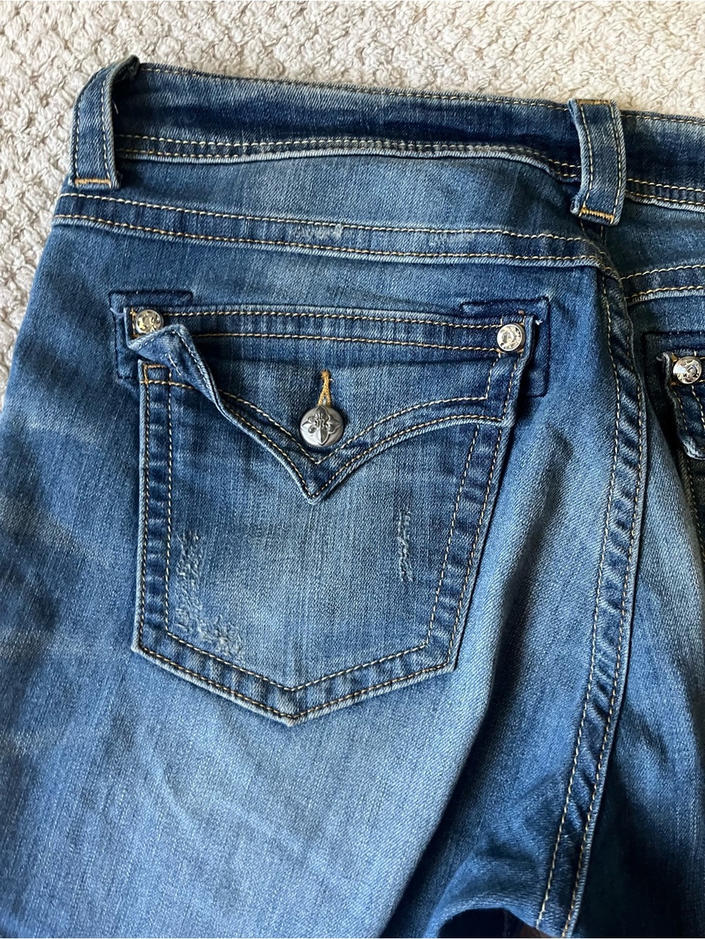Miss Me vtg y2k Women's Straight Leg Faded Blue Jeans with studded pockets - Picture 12 of 16